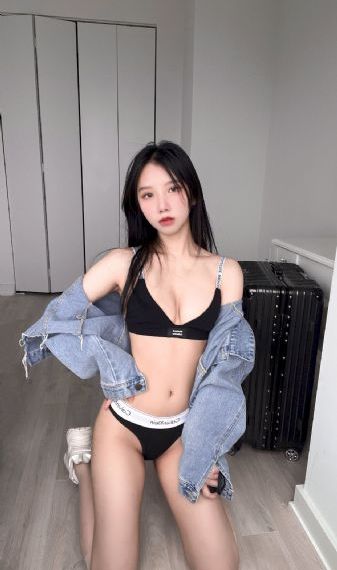 女大学生按摩院