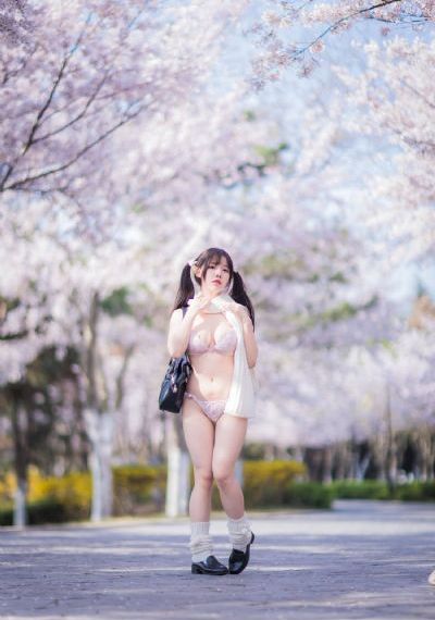 亚洲免费高清