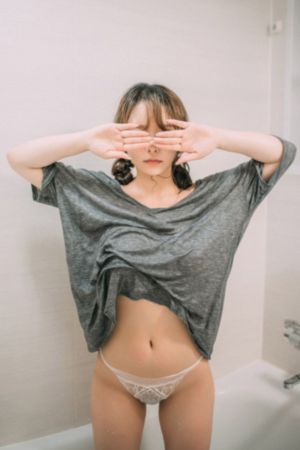 美女撒尿无遮挡
