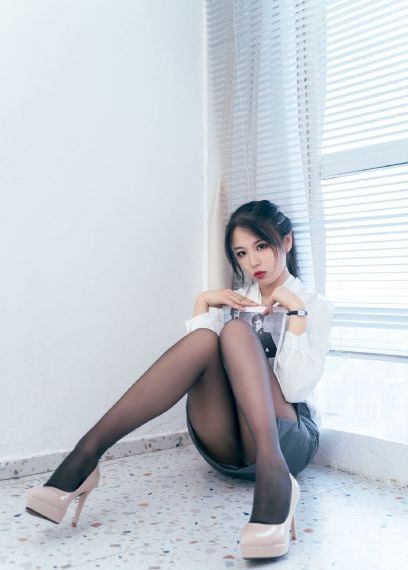 美女的隐私尿囗免费看