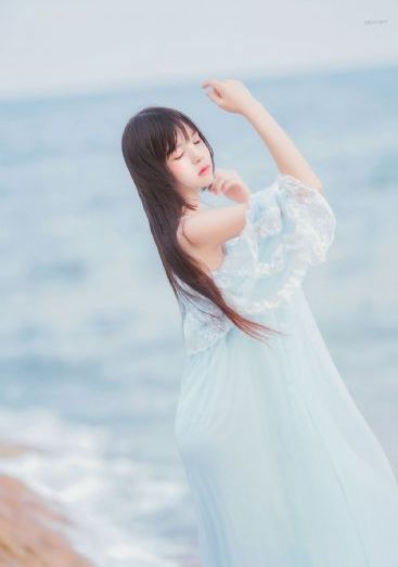 埋在她腿间h喝尿