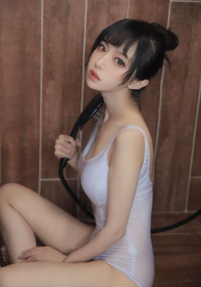 我的年轻岳坶免费视频